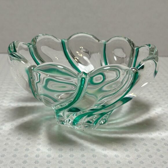 Mikasa Clear Green Peppermint Swirl Candy Nut Dish Bowl - Picture 5 of 5